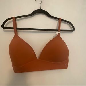 Aerie Wireless Convertible Bra 32D